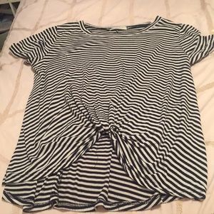 Stripes shirt with twist